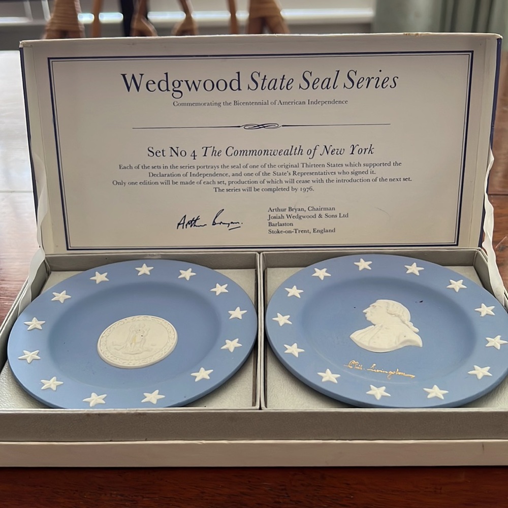 🏡New York Wedgewood State Seal Series